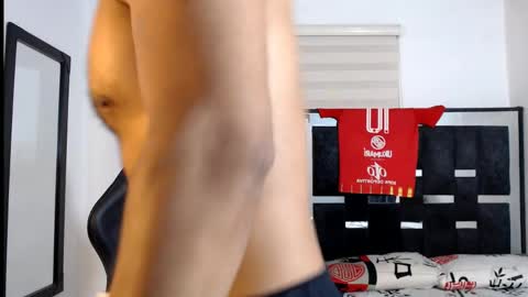 Snapshot of maximo_sebastian chatting on June 6, 2026, 12:38 am Maximo Sebastian online show from June 6, 2026, 12:38 am