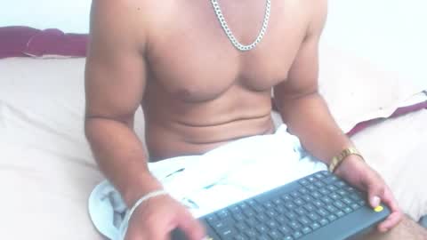 maximo_ston online show from March 29, 2026, 1:44 pm