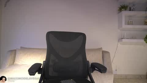 Sebastian online show from June 5, 2026, 10:48 pm