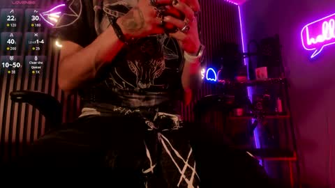 MAXIMO online show from April 22, 2026, 3:20 am