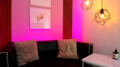 MAXIMO online show from July 21, 2026, 11:34 am