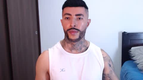 Independent Model online show from January 25, 2025, 2:15 am