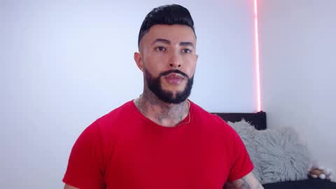 Independent Model online show from September 23, 2025, 2:47 am