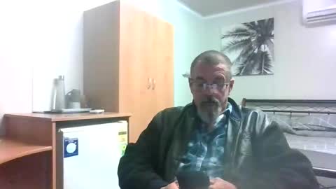 Max online show from May 25, 2026, 10:43 am