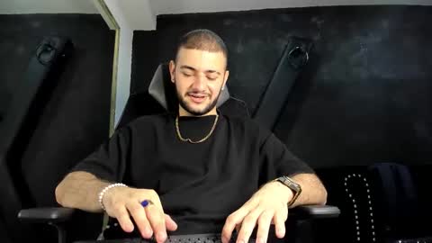 Maximus online show from October 6, 2025, 3:37 am