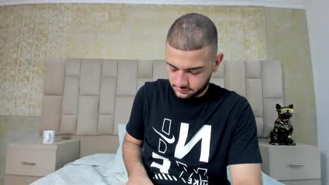 Maximus online show from October 12, 2025, 3:49 am