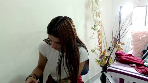 maxinesex_ online show from February 22, 2025, 3:14 pm