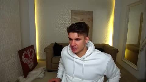 MaxKaiden online show from September 30, 2025, 4:50 am