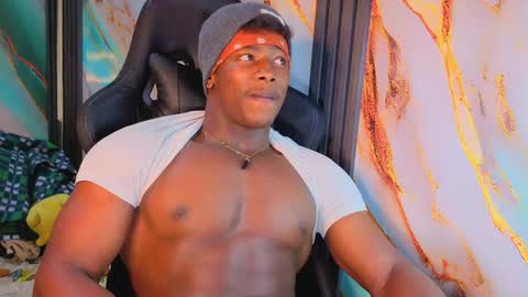 Maxmuscle10 online show from May 11, 2026, 7:22 pm