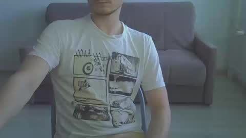 Snapshot of maxrelax90 chatting on February 22, 2026, 2:48 pm maxrelax90 online show from February 22, 2026, 2:48 pm