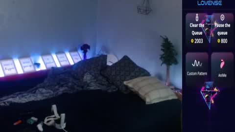 MaxRouger online show from September 24, 2025, 8:01 pm