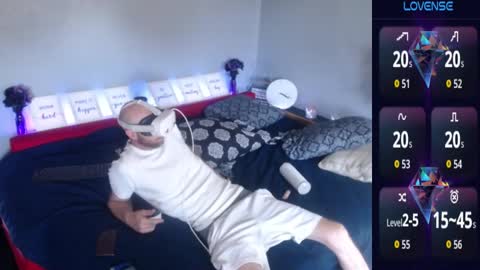 MaxRouger online show from September 26, 2025, 7:40 pm