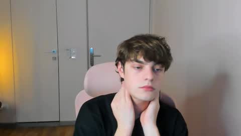 Max online show from March 1, 2026, 3:36 pm