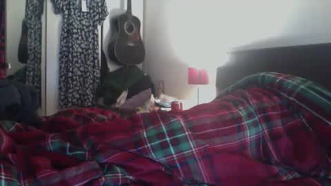 maxwilly7803039708 online show from April 5, 2026, 3:58 am