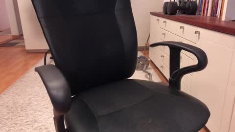 Max online show from December 2, 2024, 5:26 am