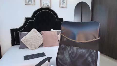 Maxxi online show from September 12, 2025, 1:28 am