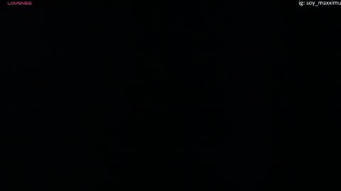 Snapshot of maxximus_10 chatting on April 21, 2026, 8:12 pm maxximus_10 online show from April 21, 2026, 8:12 pm