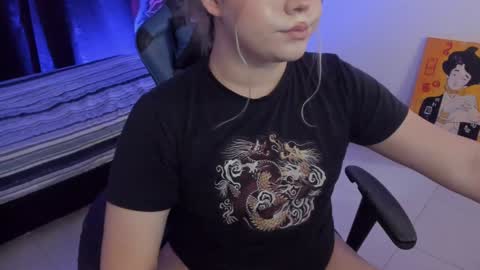 Snapshot of maxxxine_ chatting on December 8, 2024, 11:46 am Maxine Minx online show from December 8, 2024, 11:46 am