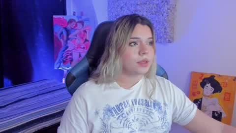 Snapshot of maxxxine_ chatting on December 9, 2024, 9:39 am Maxine Minx online show from December 9, 2024, 9:39 am