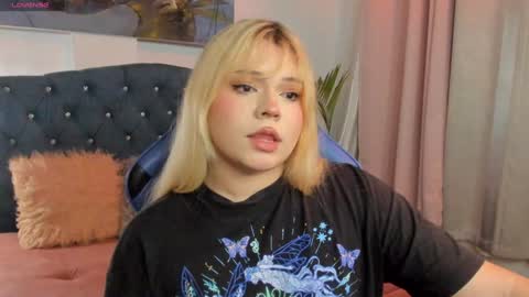 Snapshot of maxxxine_ chatting on January 29, 2025, 2:30 am Maxine Minx online show from January 29, 2025, 2:30 am