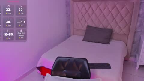 Snapshot of maxxxine_ chatting on September 18, 2025, 5:31 am Maxine Minx online show from September 18, 2025, 5:31 am