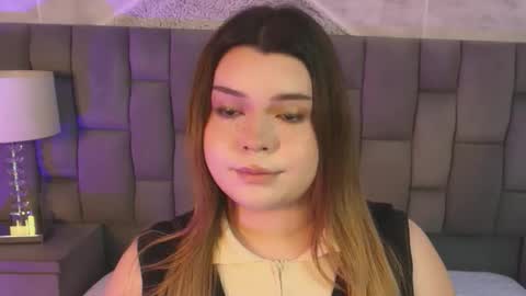 Snapshot of maxxxine_ chatting on December 3, 2025, 3:25 am Maxine Minx online show from December 3, 2025, 3:25 am