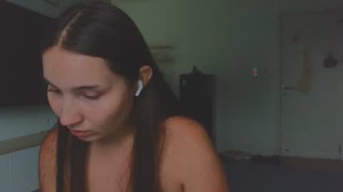 Dani and May online show from June 13, 2026, 10:57 am