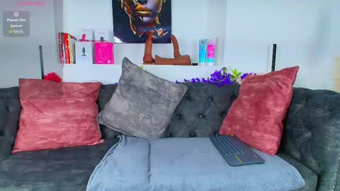 may_wood online show from September 30, 2025, 12:10 pm