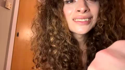 Snapshot of maya632713 chatting on December 15, 2024, 9:53 pm Maya transgirl online show from December 15, 2024, 9:53 pm