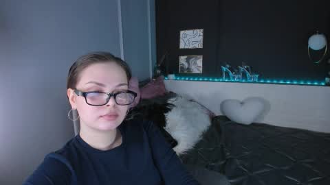 Maya online show from March 27, 2026, 1:55 pm