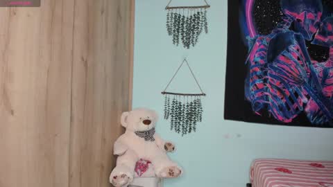 OF mayitta19 online show from February 3, 2025, 11:05 pm