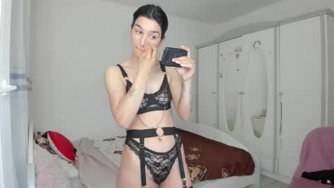 Maya online show from April 23, 2026, 5:15 pm