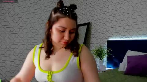 Maya online show from April 19, 2026, 1:16 am