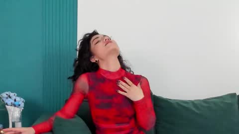 Maya online show from February 26, 2025, 2:25 pm