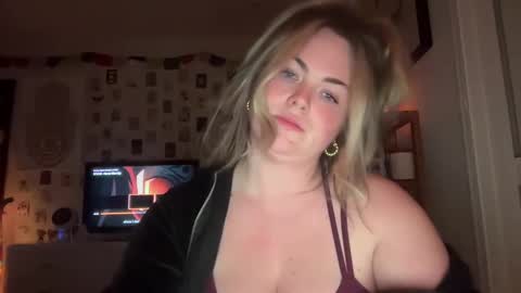 Maya Belle online show from March 8, 2025, 1:39 am