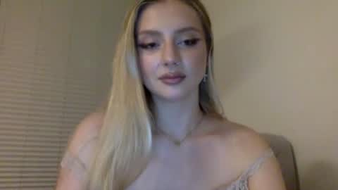 Snapshot of mayaflirt chatting on June 23, 2026, 8:29 pm mayaflirt online show from June 23, 2026, 8:29 pm