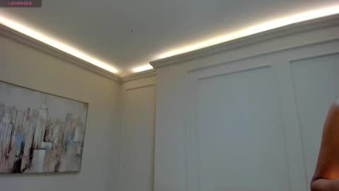 Snapshot of mayahoffman_ chatting on February 14, 2026, 11:18 am M A Y A H O F F M A N online show from February 14, 2026, 11:18 am