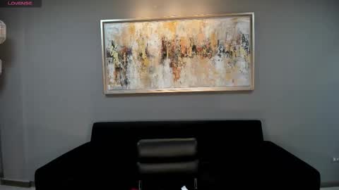 Snapshot of mayahoffman_ chatting on February 18, 2026, 11:17 am M A Y A H O F F M A N online show from February 18, 2026, 11:17 am