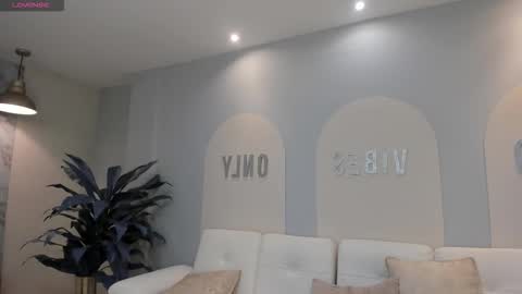 Snapshot of mayahoffman_ chatting on February 28, 2026, 11:22 am M A Y A H O F F M A N online show from February 28, 2026, 11:22 am