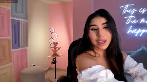 Maya online show from November 1, 2025, 4:14 am