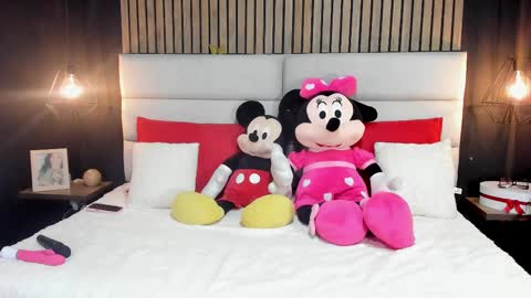 Nicolle Ruselle   Hello my lovely  schedule for great fun from  630 am and end 800 pm Colombian time I wait for you online show from March 11, 2025, 12:17 pm