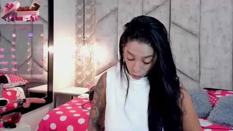 Nicolle Ruselle   Hello my lovely  schedule for great fun from  630 am and end 800 pm Colombian time I wait for you online show from November 1, 2025, 4:09 pm