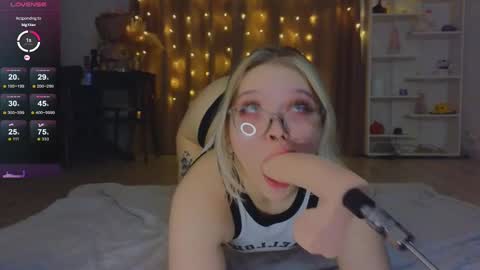 Maya  online show from March 4, 2025, 2:17 am