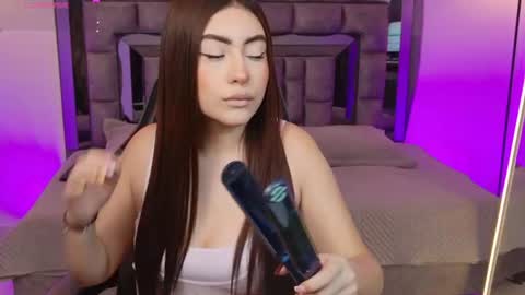 Snapshot of mayavexx chatting on June 25, 2026, 3:05 pm Maya Vexx online show from June 25, 2026, 3:05 pm