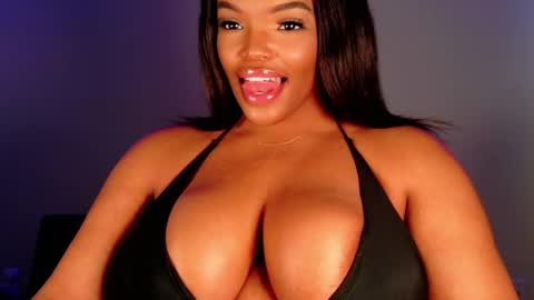 MayBabi online show from March 12, 2025, 4:56 pm