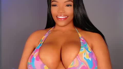 MayBabi online show from October 3, 2025, 3:09 pm