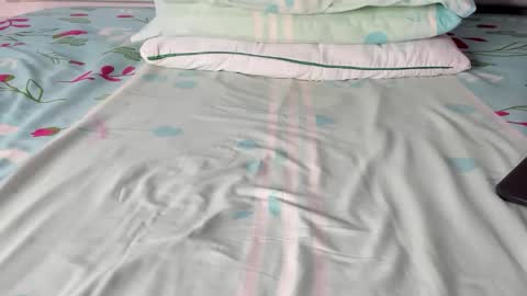 Maybelline69 online show from November 8, 2025, 9:46 pm