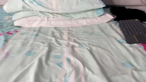 Maybelline69 online show from March 31, 2026, 9:59 pm