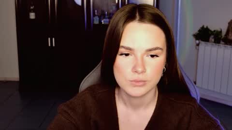 maybloom_ online show from January 5, 2026, 5:27 pm