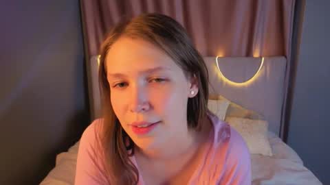 Ann online show from September 16, 2025, 6:42 pm